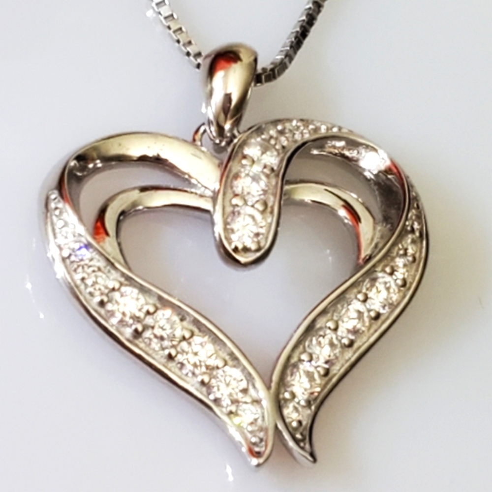 NEW Sterling Diamond Heart Pendant - Picture 6 of 7
